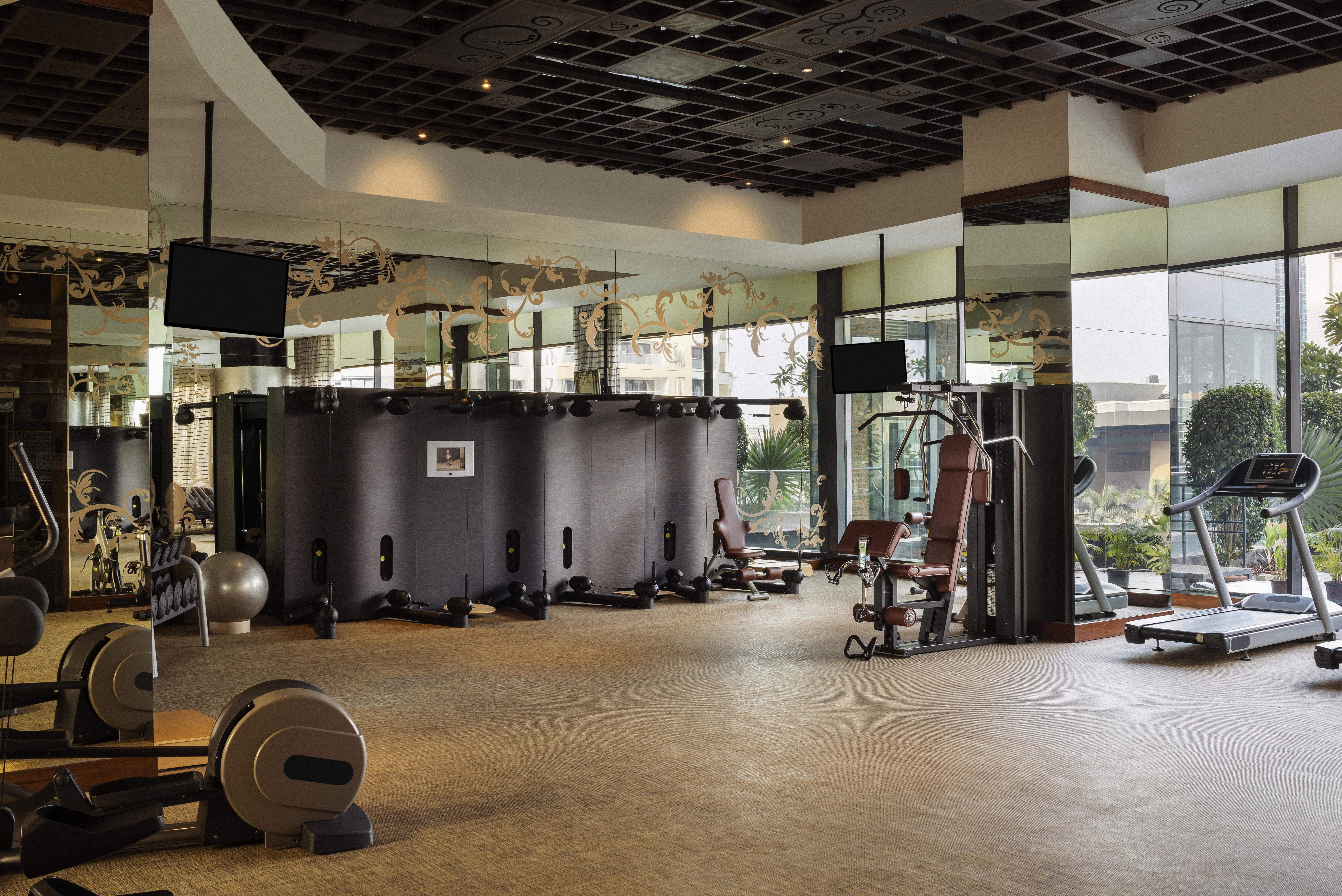 Sofitel Mumbai Bkc Hotel Luaran gambar The gym at the hotel