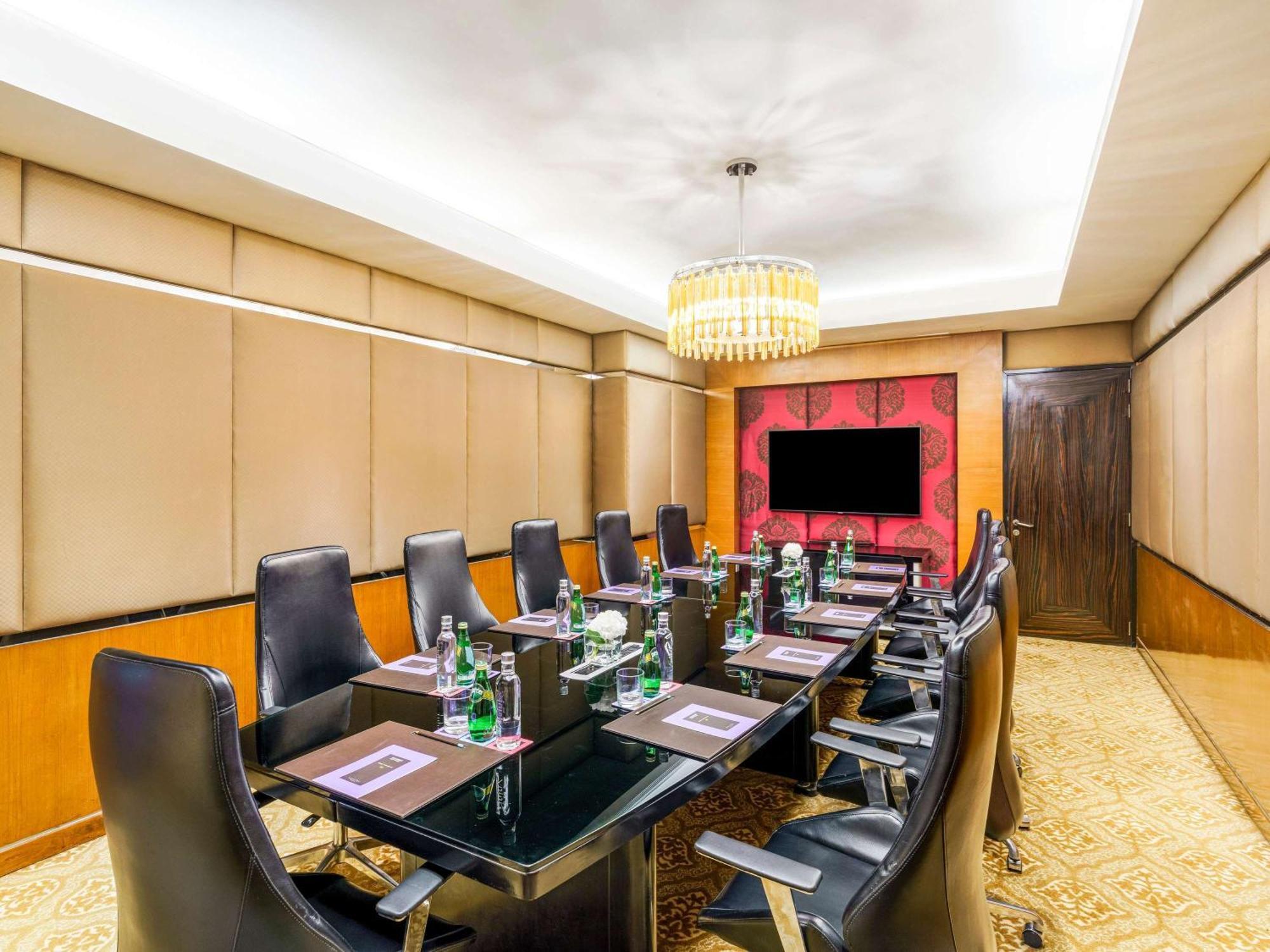 Sofitel Mumbai Bkc Hotel Luaran gambar Meeting room