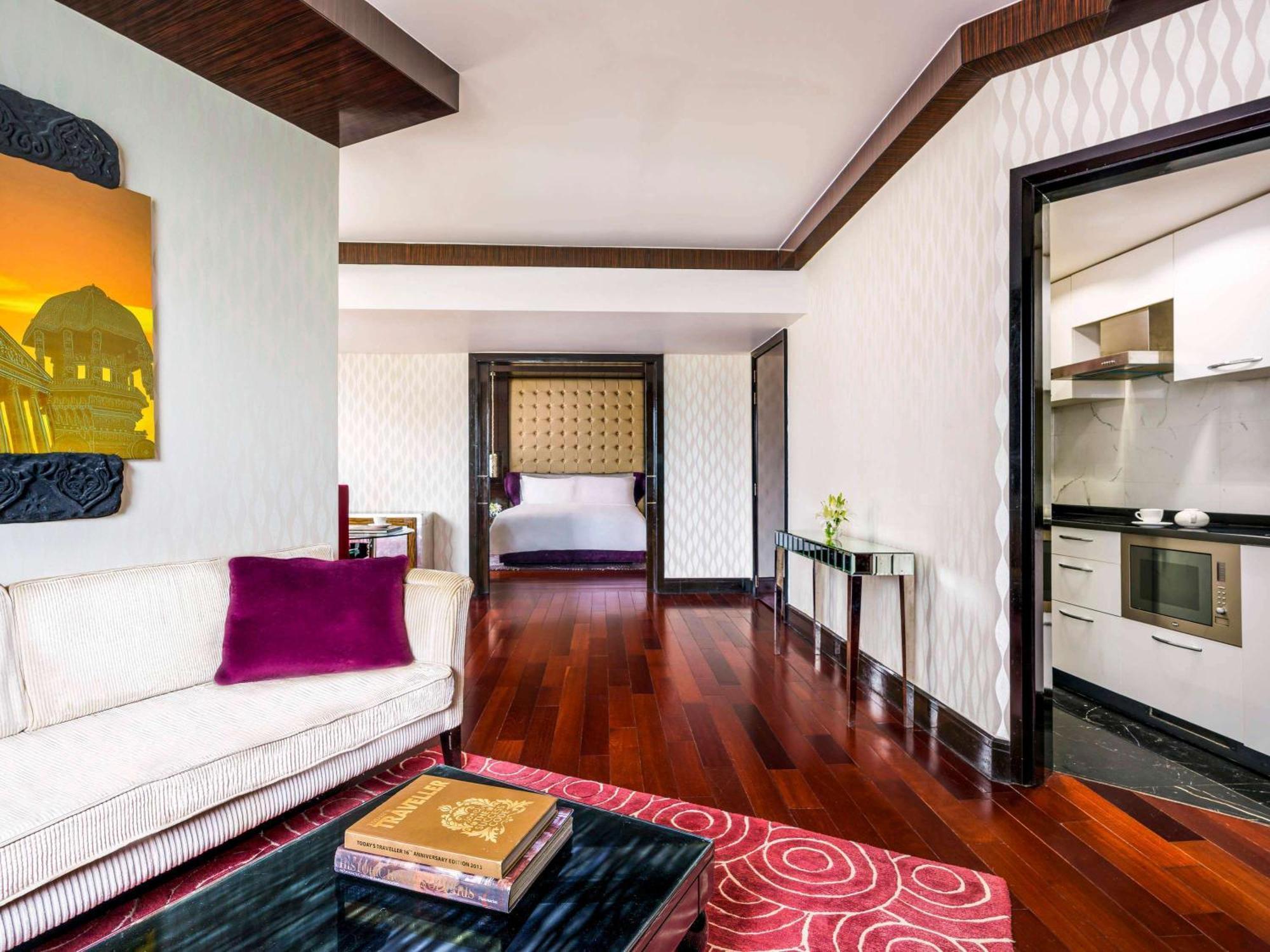 Sofitel Mumbai Bkc Hotel Luaran gambar A suite at the Taj Mahal Palace, Mumbai